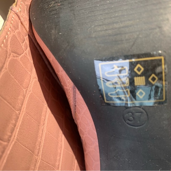 Guess High Boots - Picture 2 of 4